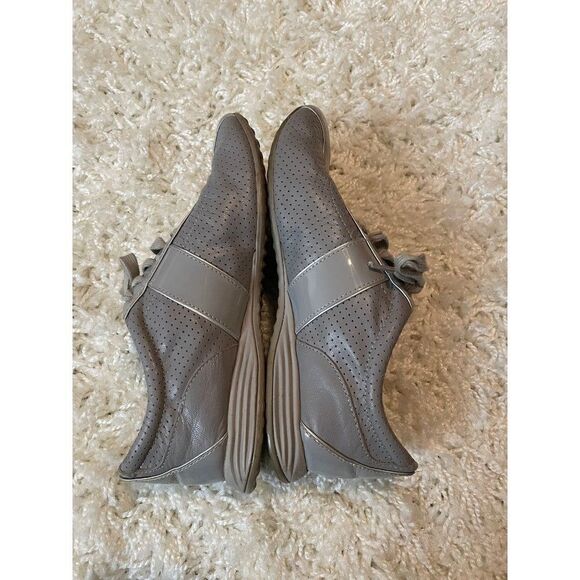 Cole Haan grand os Womens flat sneakers 7.5 gray - Picture 2 of 10